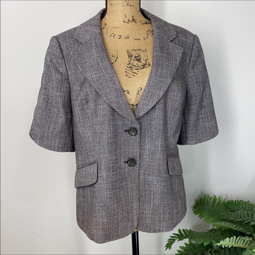 The Limited Short Tulip Sleeve Jacket - Picture 2 of 11